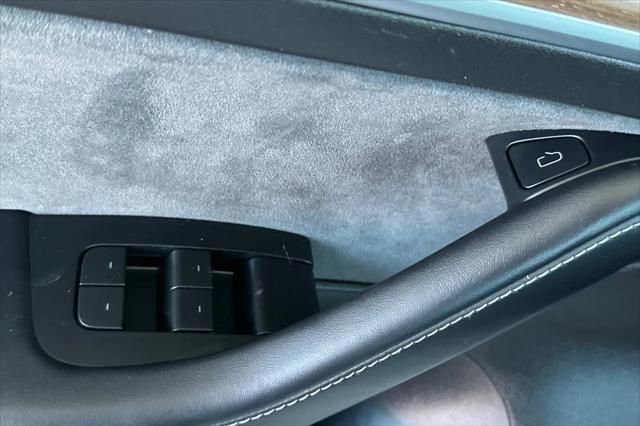 2022 Tesla Model 3 Rear-Wheel Drive