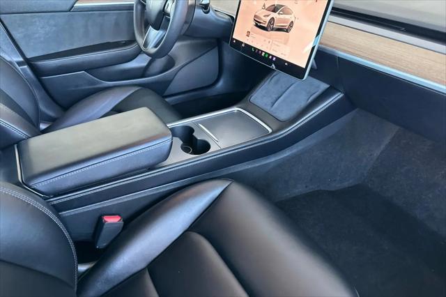 2022 Tesla Model 3 Rear-Wheel Drive
