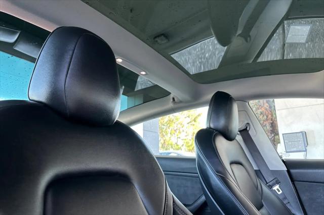 2022 Tesla Model 3 Rear-Wheel Drive