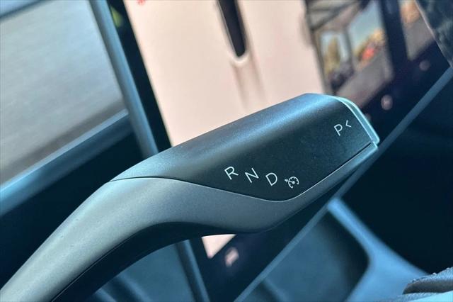 2022 Tesla Model 3 Rear-Wheel Drive
