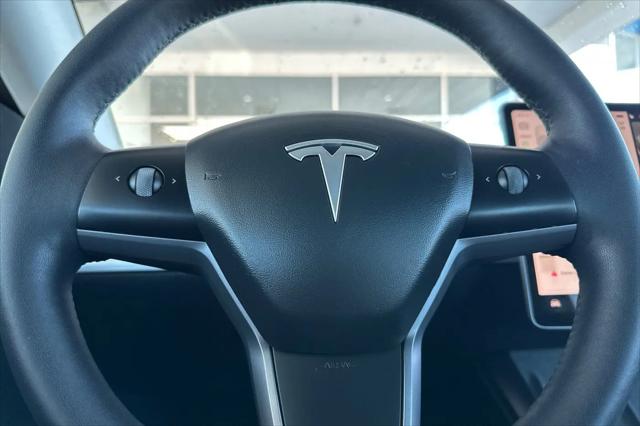 2022 Tesla Model 3 Rear-Wheel Drive