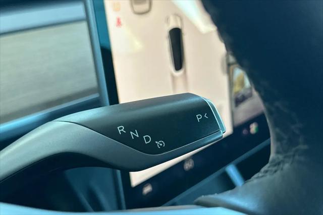 2022 Tesla Model 3 Rear-Wheel Drive