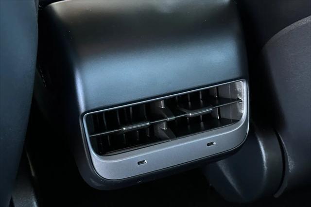 2022 Tesla Model 3 Rear-Wheel Drive