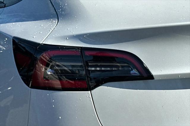 2022 Tesla Model 3 Rear-Wheel Drive