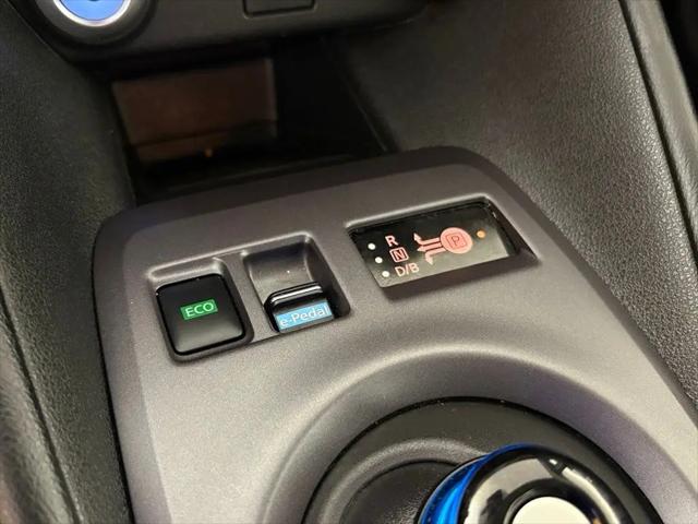 2025 Nissan LEAF S
