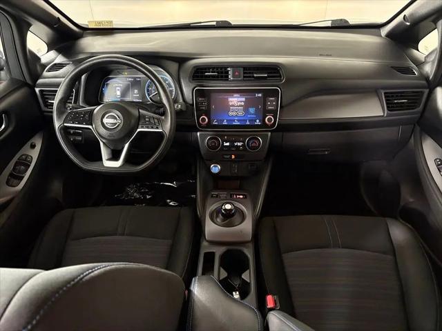 2025 Nissan LEAF S