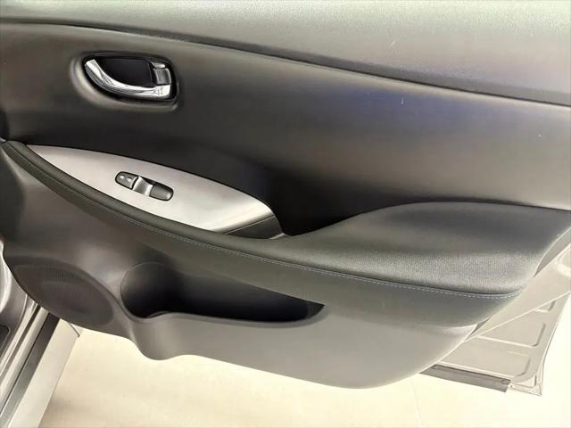 2025 Nissan LEAF S