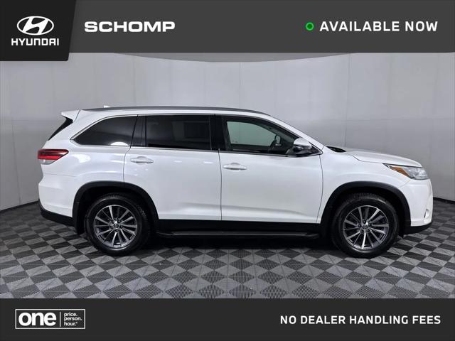2019 Toyota Highlander XLE for sale in Aurora, CO