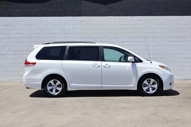 2014 Toyota Sienna LE V6 7 Passenger Mobility