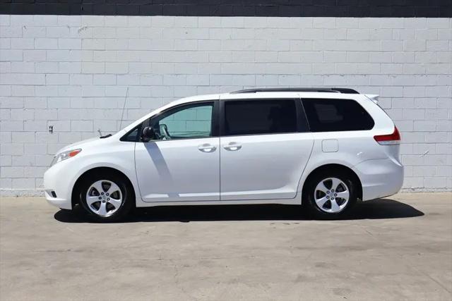 2014 Toyota Sienna LE V6 7 Passenger Mobility