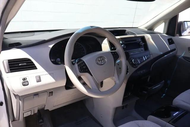 2014 Toyota Sienna LE V6 7 Passenger Mobility
