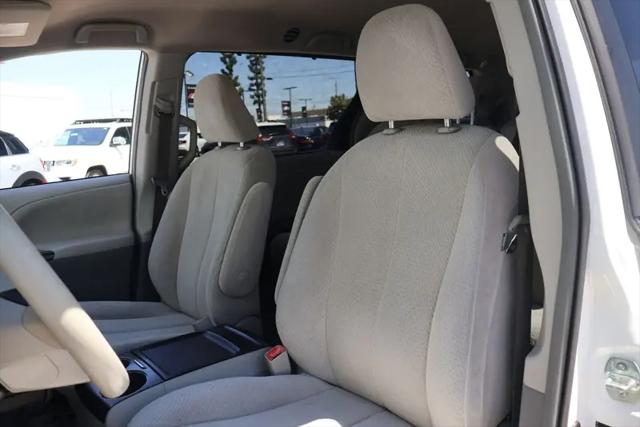 2014 Toyota Sienna LE V6 7 Passenger Mobility
