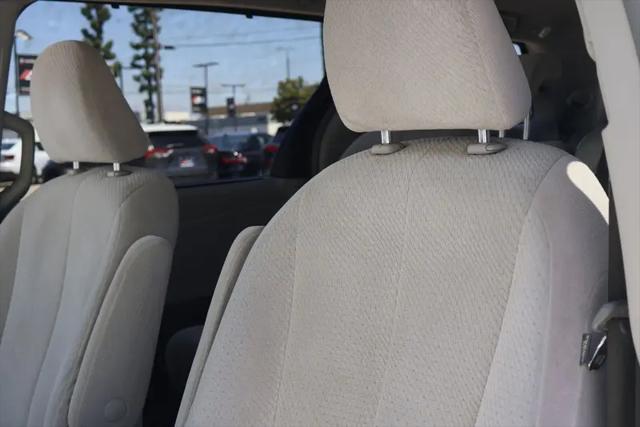 2014 Toyota Sienna LE V6 7 Passenger Mobility