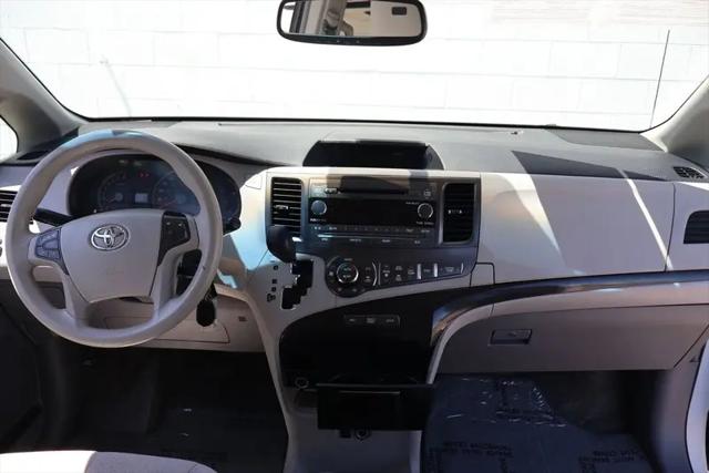 2014 Toyota Sienna LE V6 7 Passenger Mobility
