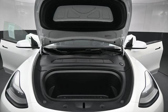 2024 Tesla Model Y Long Range Single Motor Rear-Wheel Drive