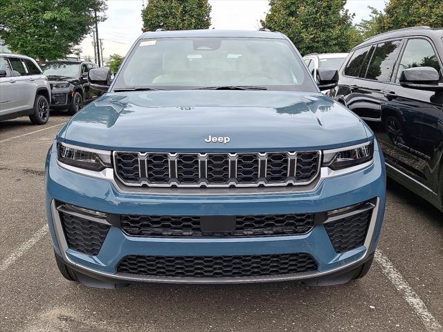 2027 Jeep Grand Cherokee GRAND CHEROKEE LIMITED 4X4