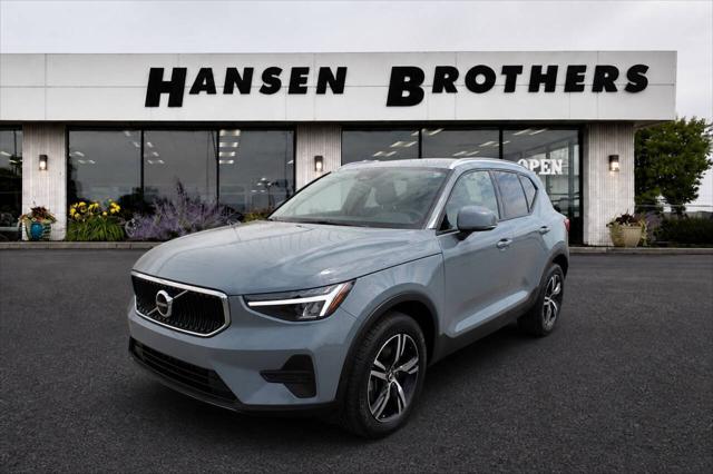 2023 Volvo XC40 B5 Core for sale in Milwaukee, WI
