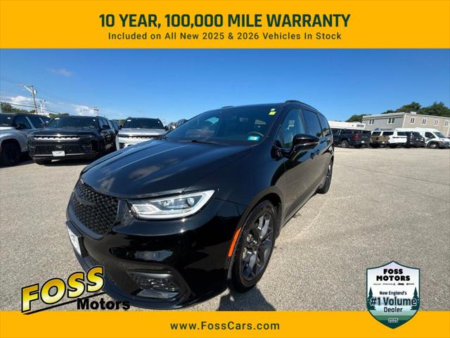 2022 Chrysler Pacifica Limited for sale in Exeter, NH