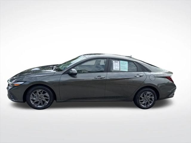 2024 Hyundai Elantra SEL 2024 Hyundai Elantra SEL