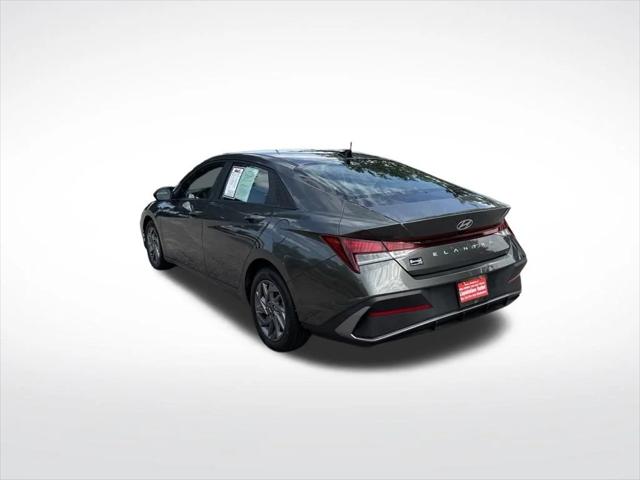 2024 Hyundai Elantra SEL 2024 Hyundai Elantra SEL