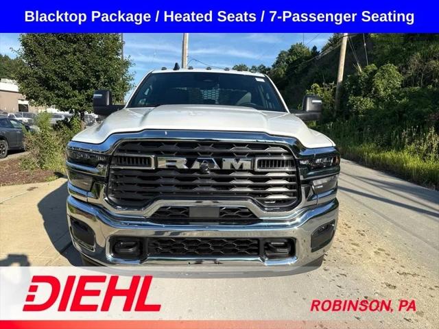 2026 RAM Ram 3500 Chassis Cab RAM 3500 TRADESMAN CREW CAB CHASSIS 4X4 60 CA 2026 RAM Ram 3500 Chassis Cab RAM 3500 TRADESMAN CREW CAB CHASSIS 4X4 60 CA