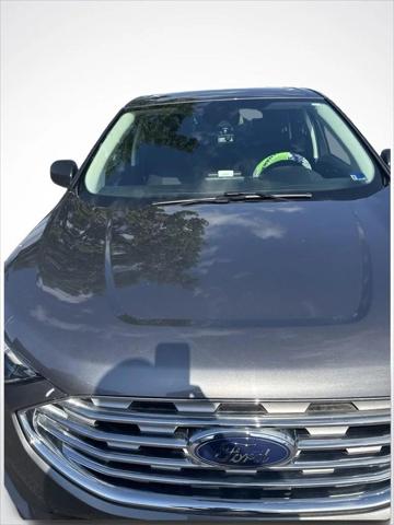 2021 Ford Edge SE