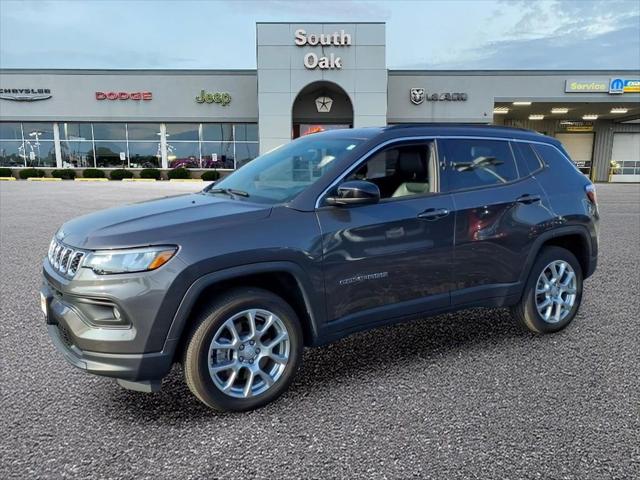 2024 Jeep Compass Latitude Lux FWD