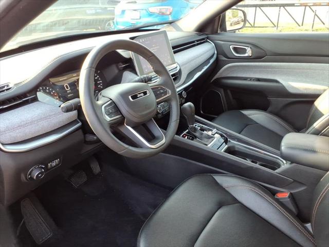 2024 Jeep Compass Latitude Lux FWD