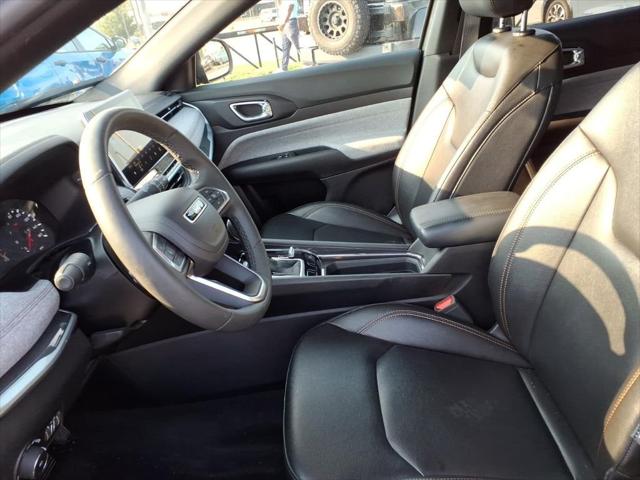 2024 Jeep Compass Latitude Lux FWD