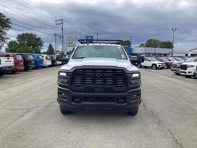 2026 RAM 3500 Chassis Tradesman/Big Horn