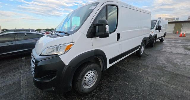 2025 RAM ProMaster 2500 Cargo Van Tradesman Low Roof 136 WB w/Pass Seat