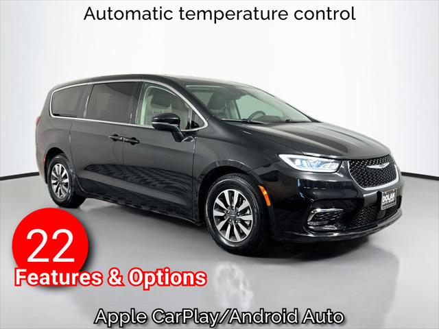 2023 Chrysler Pacifica Hybrid Touring L for sale in Fernley, NV