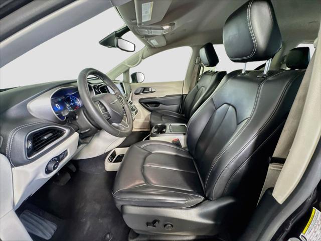 2023 Chrysler Pacifica Hybrid Touring L