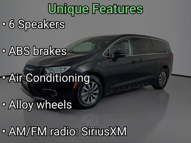 2023 Chrysler Pacifica Hybrid Touring L