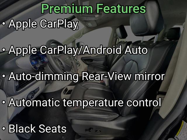 2023 Chrysler Pacifica Hybrid Touring L