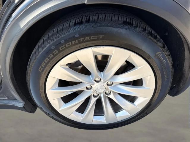 2016 Tesla Model X Unknown