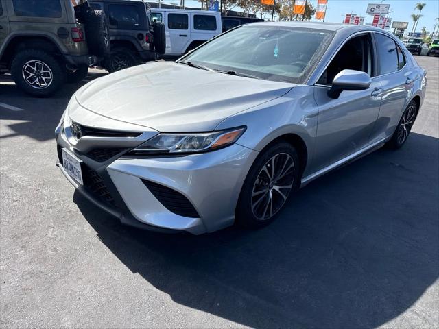 2020 Toyota Camry SE for sale in Costa Mesa, CA