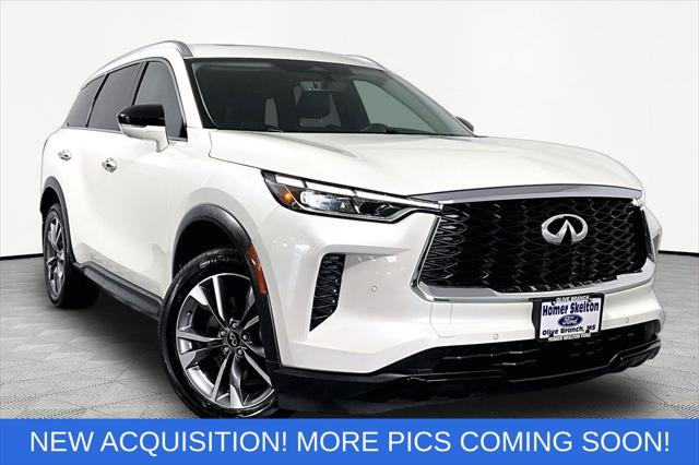 2023 INFINITI QX60 LUXE