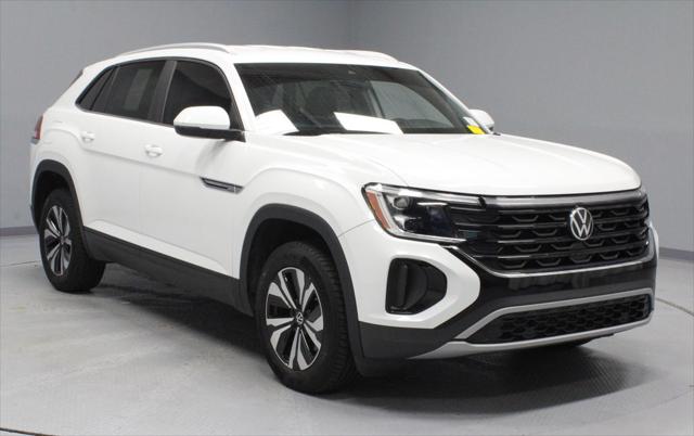 2024 Volkswagen Atlas Cross Sport 2.0T SE for sale in Groveport, OH