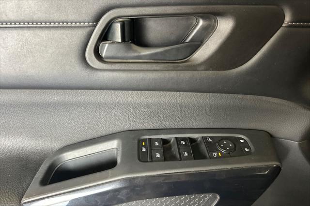2024 Nissan Pathfinder SV FWD