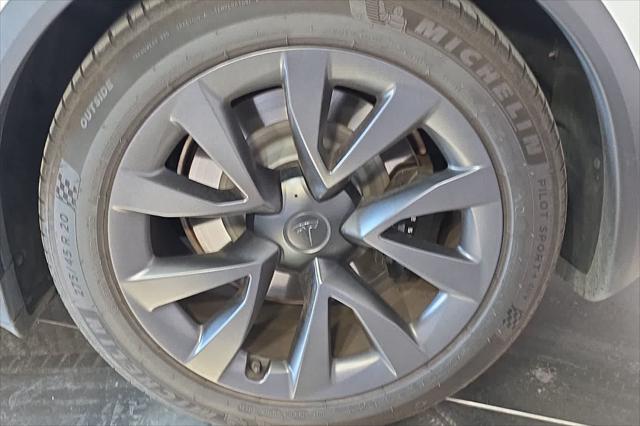 2022 Tesla Model X Plaid Tri Motor All-Wheel Drive