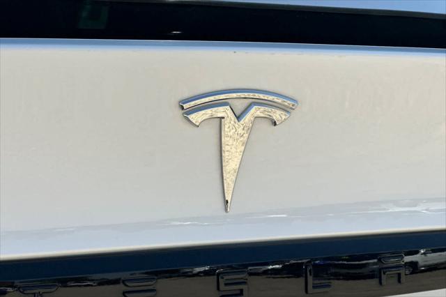 2022 Tesla Model X Plaid Tri Motor All-Wheel Drive