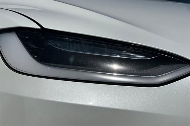 2022 Tesla Model X Plaid Tri Motor All-Wheel Drive