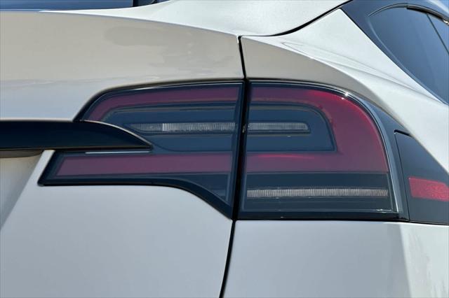 2022 Tesla Model X Plaid Tri Motor All-Wheel Drive