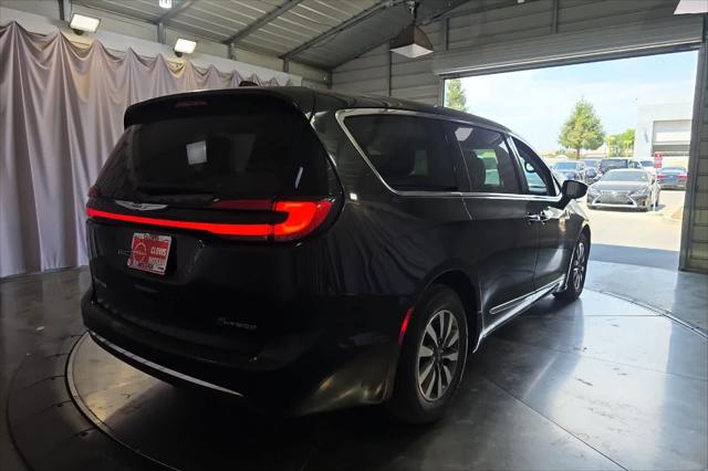 2023 Chrysler Pacifica Hybrid Limited