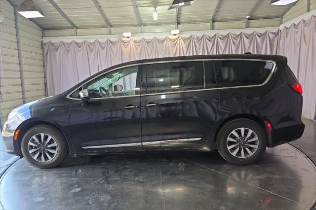 2023 Chrysler Pacifica Hybrid Limited