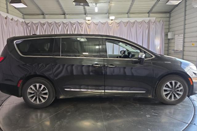 2023 Chrysler Pacifica Hybrid Limited