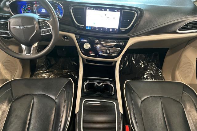 2023 Chrysler Pacifica Hybrid Limited
