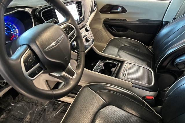 2023 Chrysler Pacifica Hybrid Limited