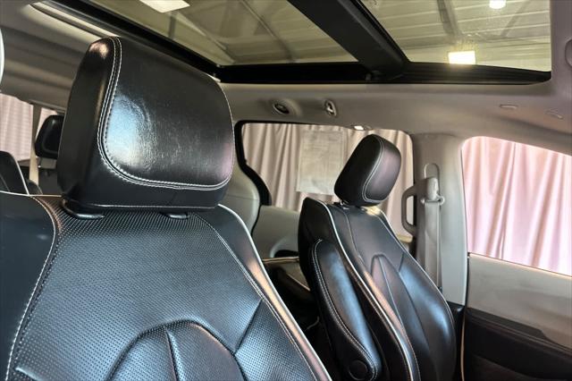 2023 Chrysler Pacifica Hybrid Limited